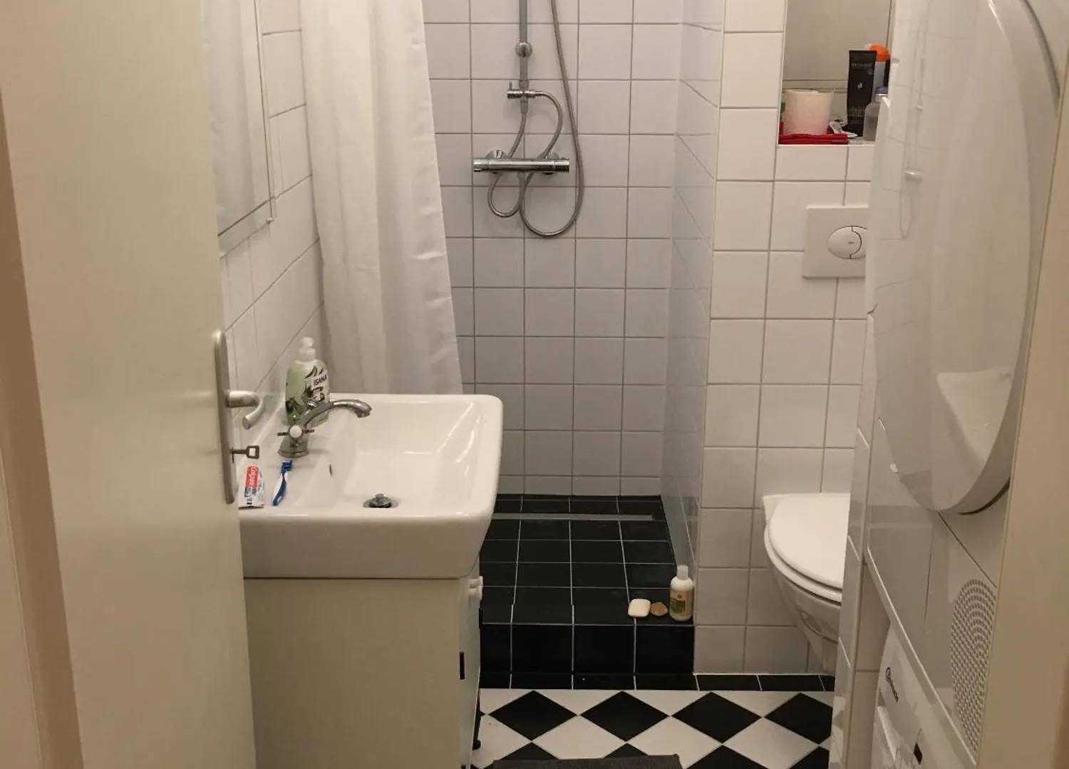 ברלין Cosy Apartment In Friedrichshaun 0*,